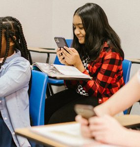 Significance-and-Benefits-of-Mobile-Learning