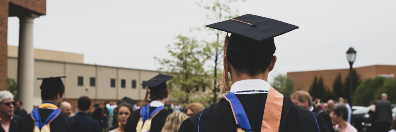 The Pros and Cons of Joining a Community College