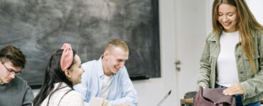 Modern Classroom Display Powering the Future of Corporate Learning and Education