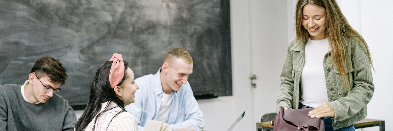 Modern Classroom Display Powering the Future of Corporate Learning and Education