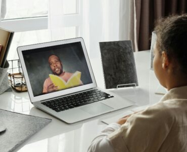 The Intelligent Upskilling Revolution Why Smart Learning Technology is the New Corporate Mandate