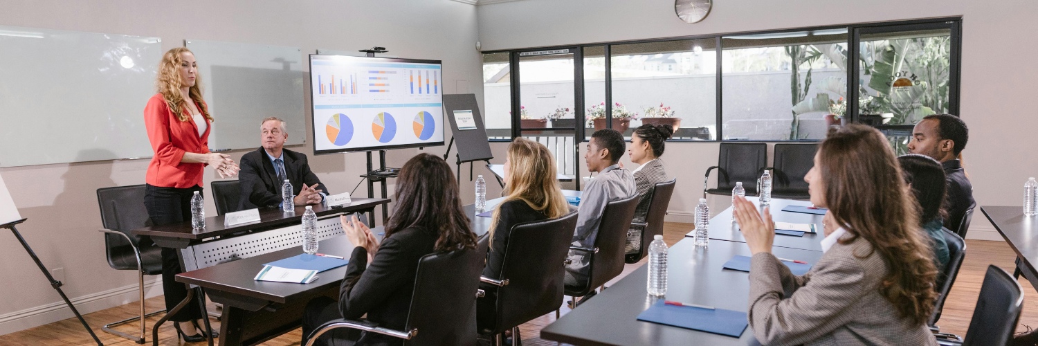 Digital Teaching Board Transforming Corporate Learning and Modern Education