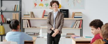 Inspirational Leadership in Schools: The Role of Modern Classroom Innovation