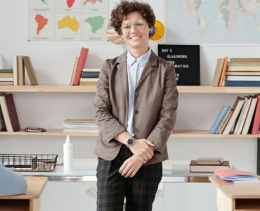 Inspirational Leadership in Schools: The Role of Modern Classroom Innovation