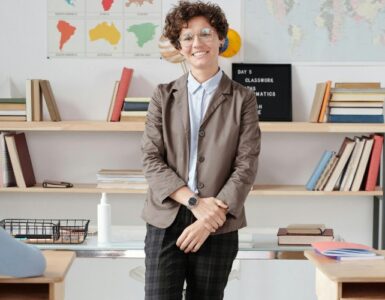 Inspirational Leadership in Schools: The Role of Modern Classroom Innovation