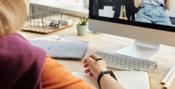 Online Learning Evolution Redefining Corporate Training in the Digital-First Workplace