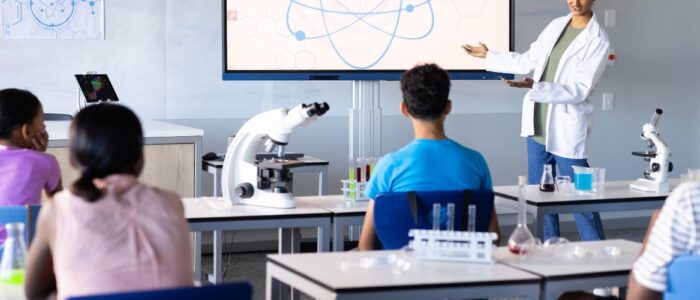 Interactive Classroom Technology for Small-Group Rotation: A Niche Playbook for U.S. Schools